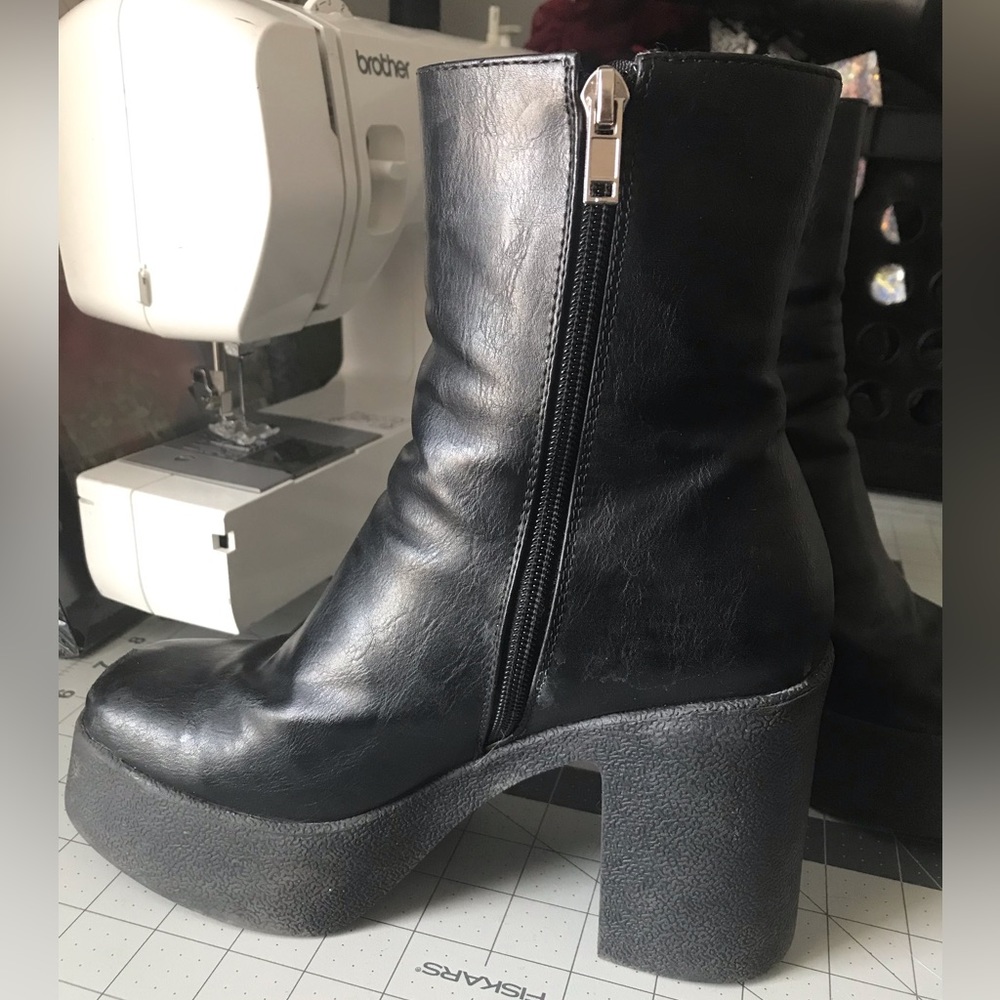 Lamoda My Hero Platform Boots